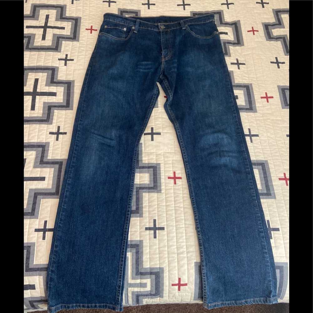 36 WAIST X 32 LENGTH DENIM LEVI JEANS